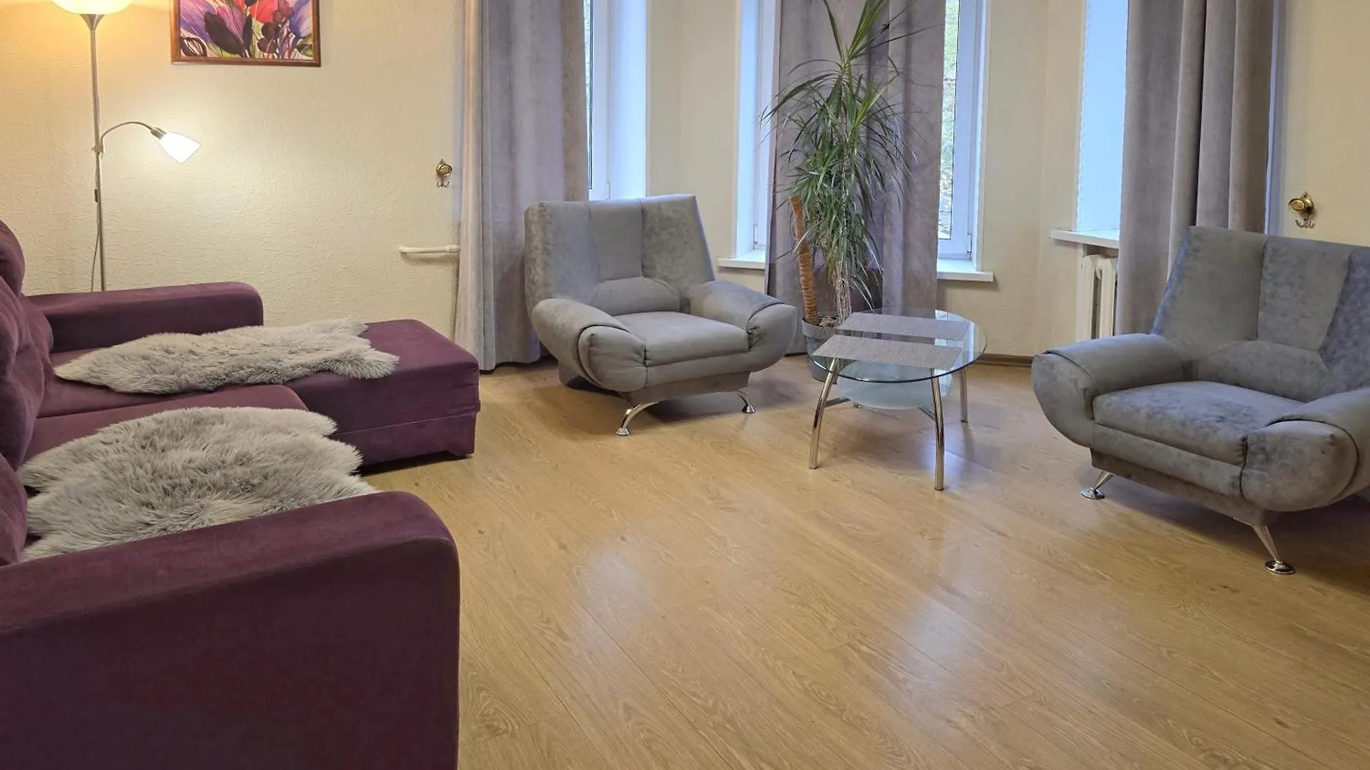 Home Hotel Apartments on Kontraktova Ploshcha Kiev