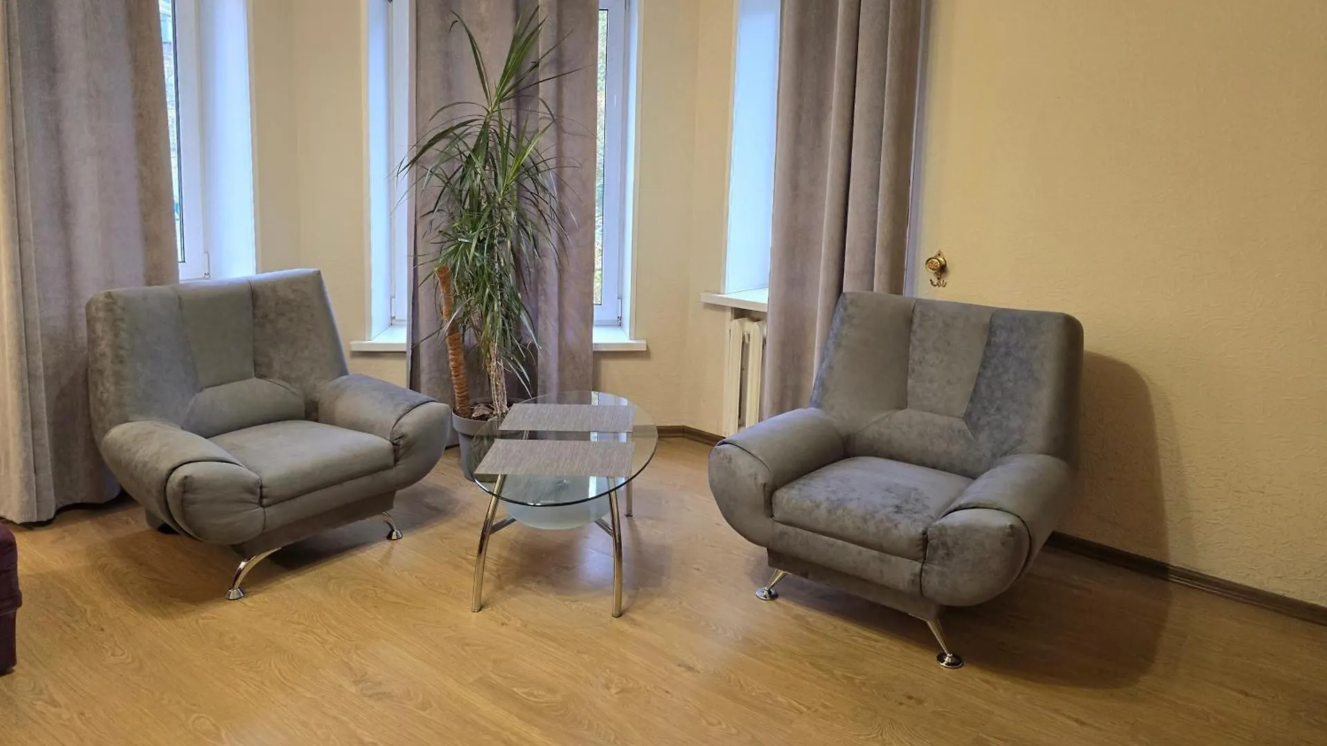 Home Hotel Apartments on Kontraktova Ploshcha Kiev
