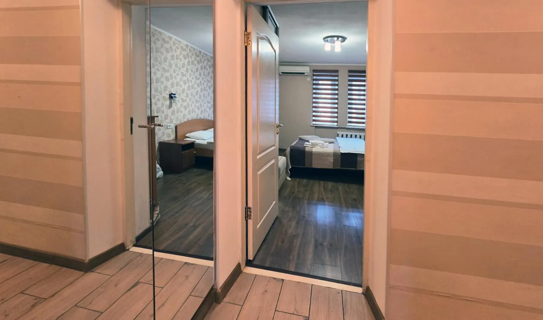 Home Hotel Apartments on Kontraktova Ploshcha Kiev 0*,