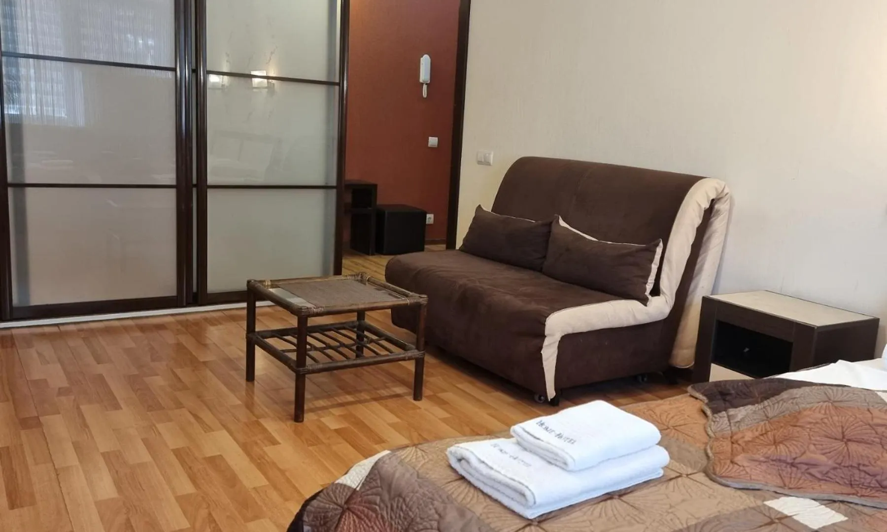 Home Hotel Apartments On Kontraktova Ploshcha キエフ 0*,