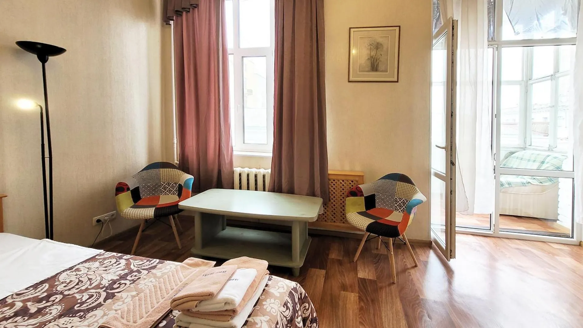 Home Hotel Apartments On Kontraktova Ploshcha キエフ 0*,  ウクライナ