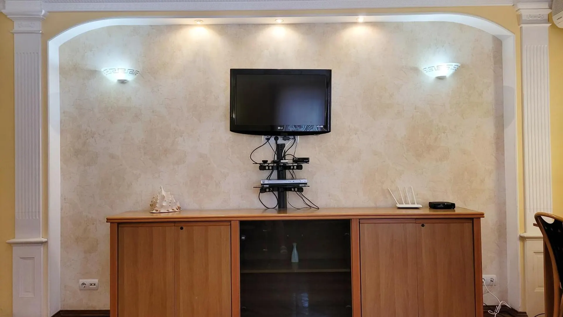 Home Hotel Apartments On Kontraktova Ploshcha Kiew