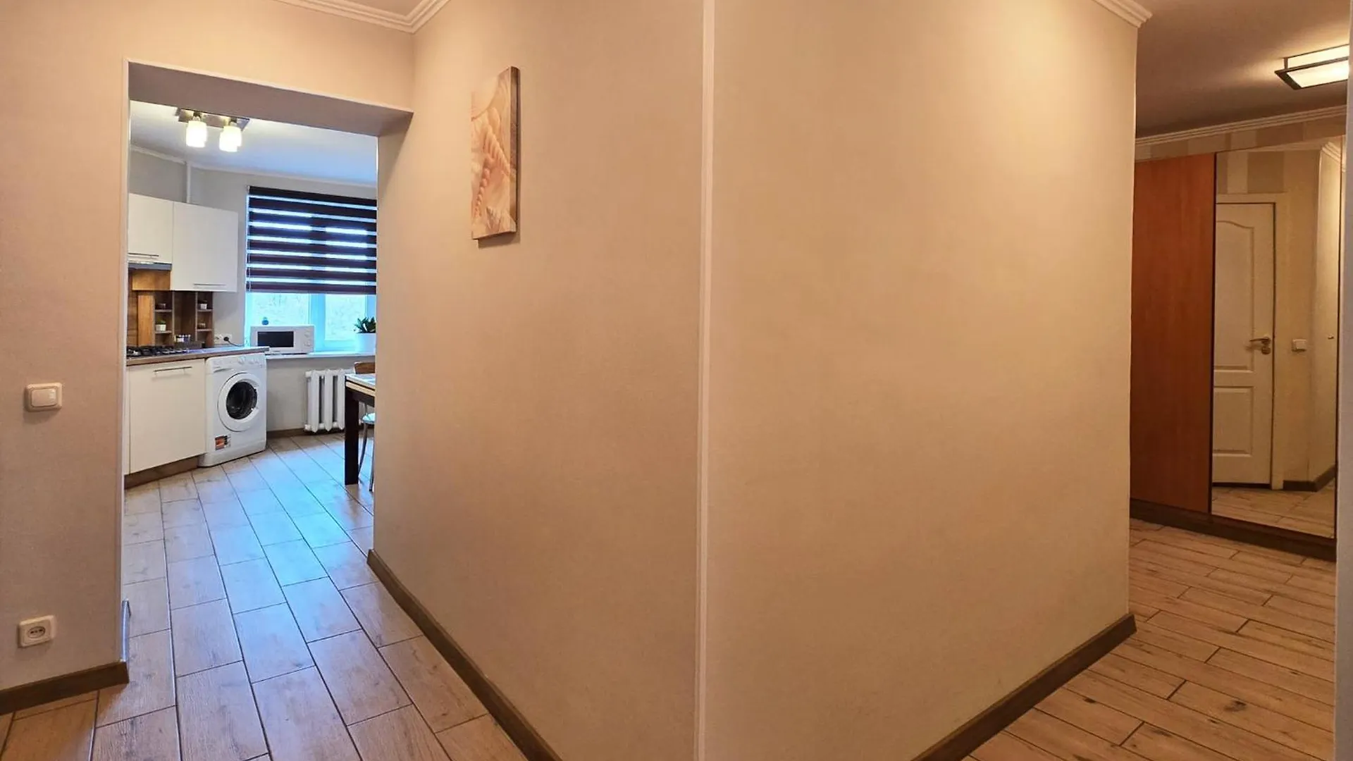 Home Hotel Apartments On Kontraktova Ploshcha キエフ 0*,  ウクライナ