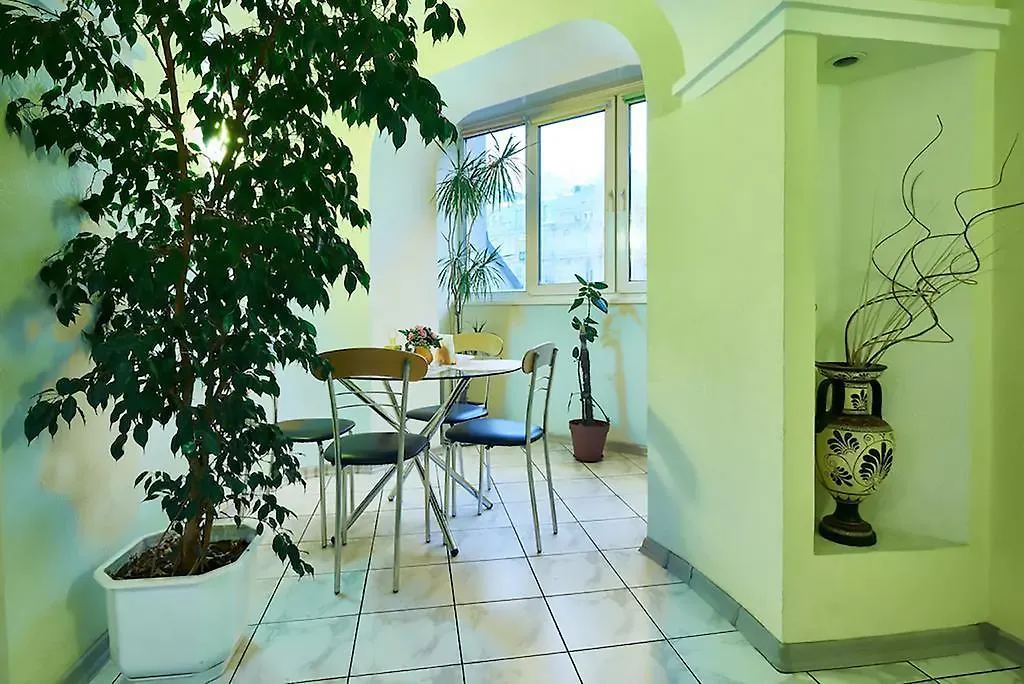 Home Hotel Apartments On Kontraktova Ploshcha Kiew