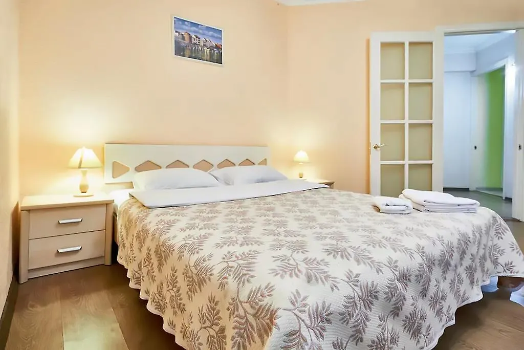 Home Hotel Apartments On Kontraktova Ploshcha キエフ