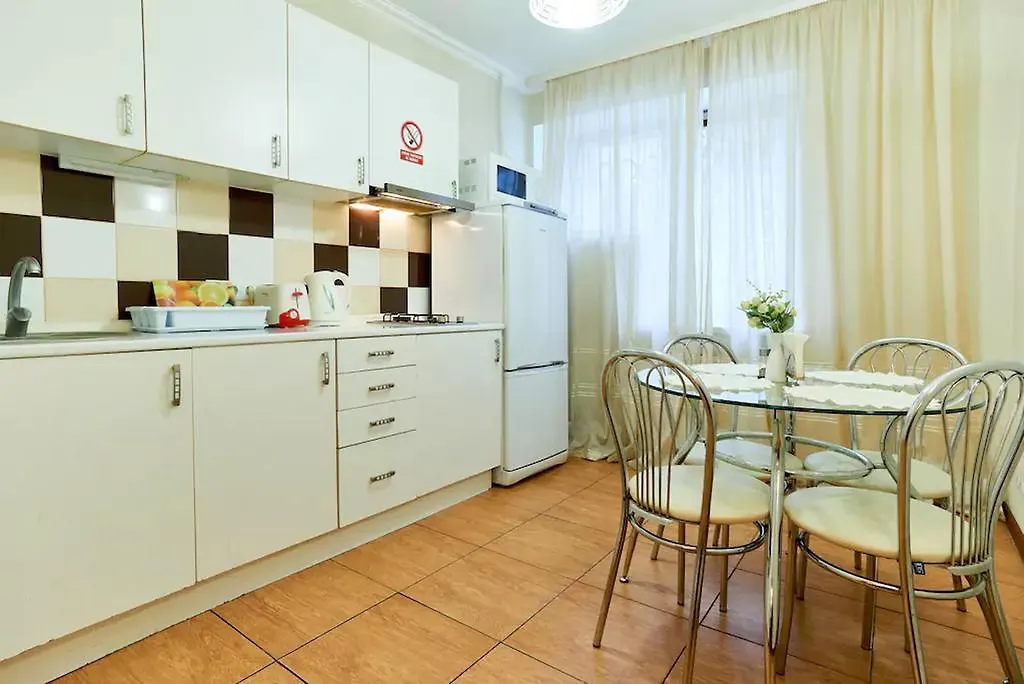 Home Hotel Apartments On Kontraktova Ploshcha キエフ