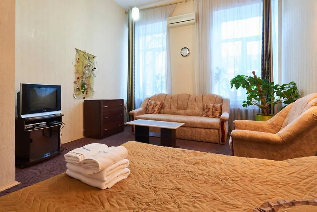 Home Hotel Apartments On Kontraktova Ploshcha キエフ